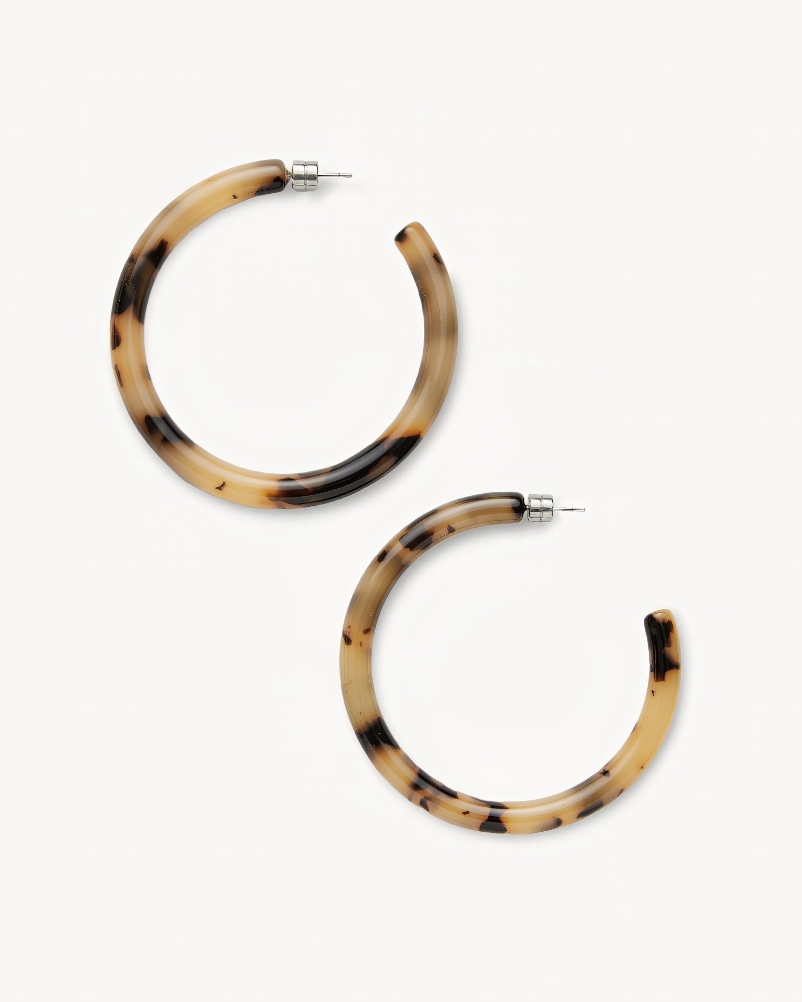bold-hoops-in-blonde-tortoise-663266