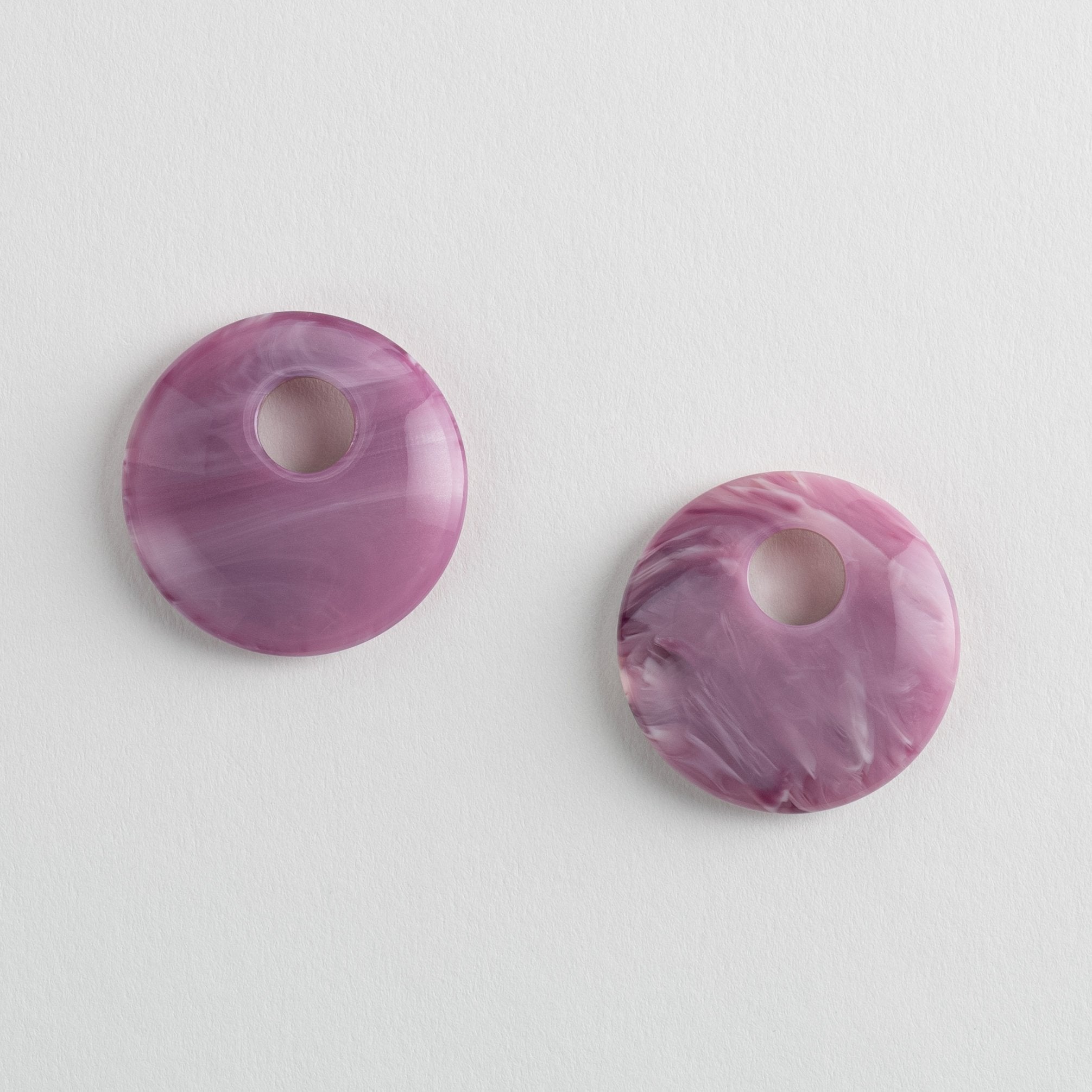 disc-charms-in-orchid-693074
