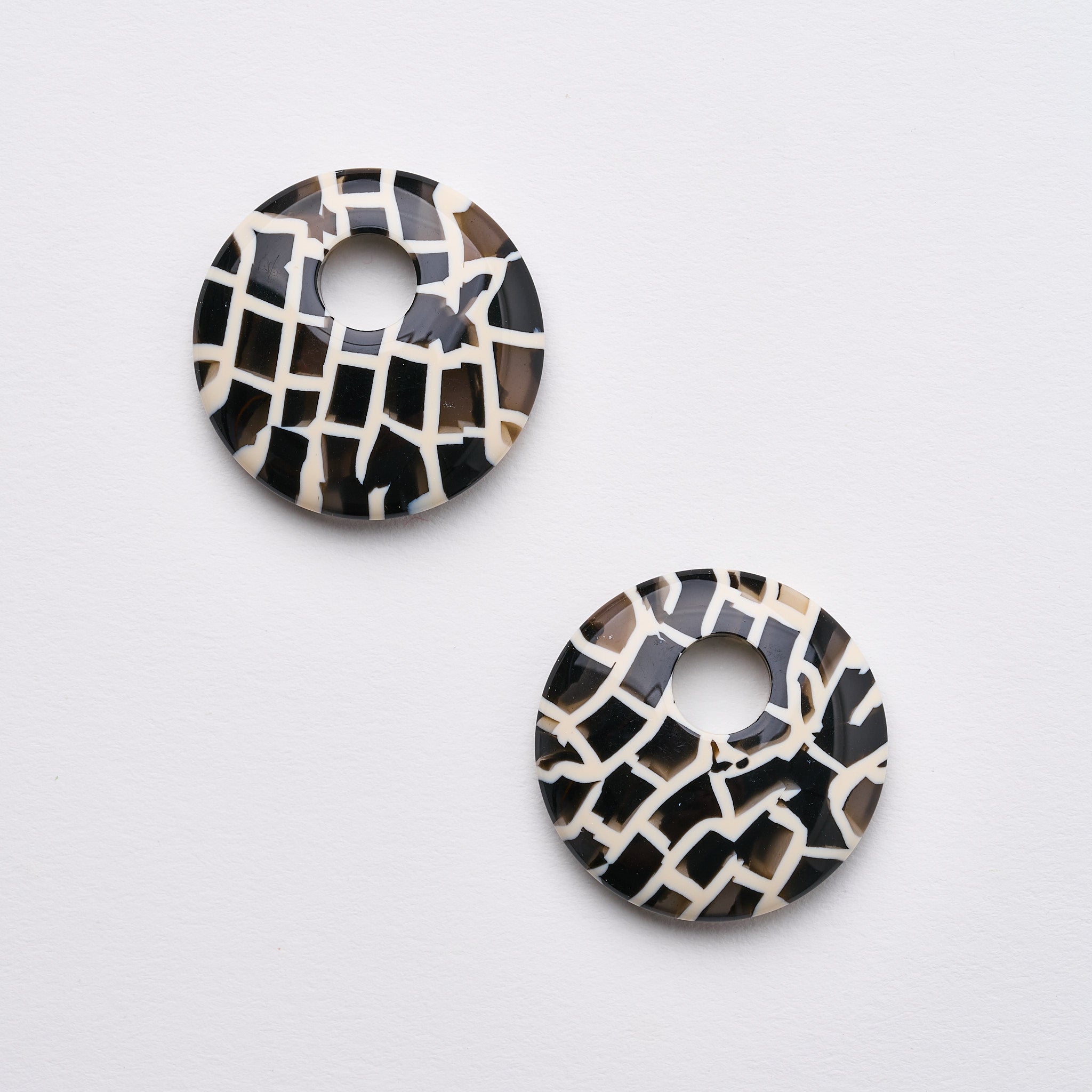 disc-charms-in-tokyo-checker-977842