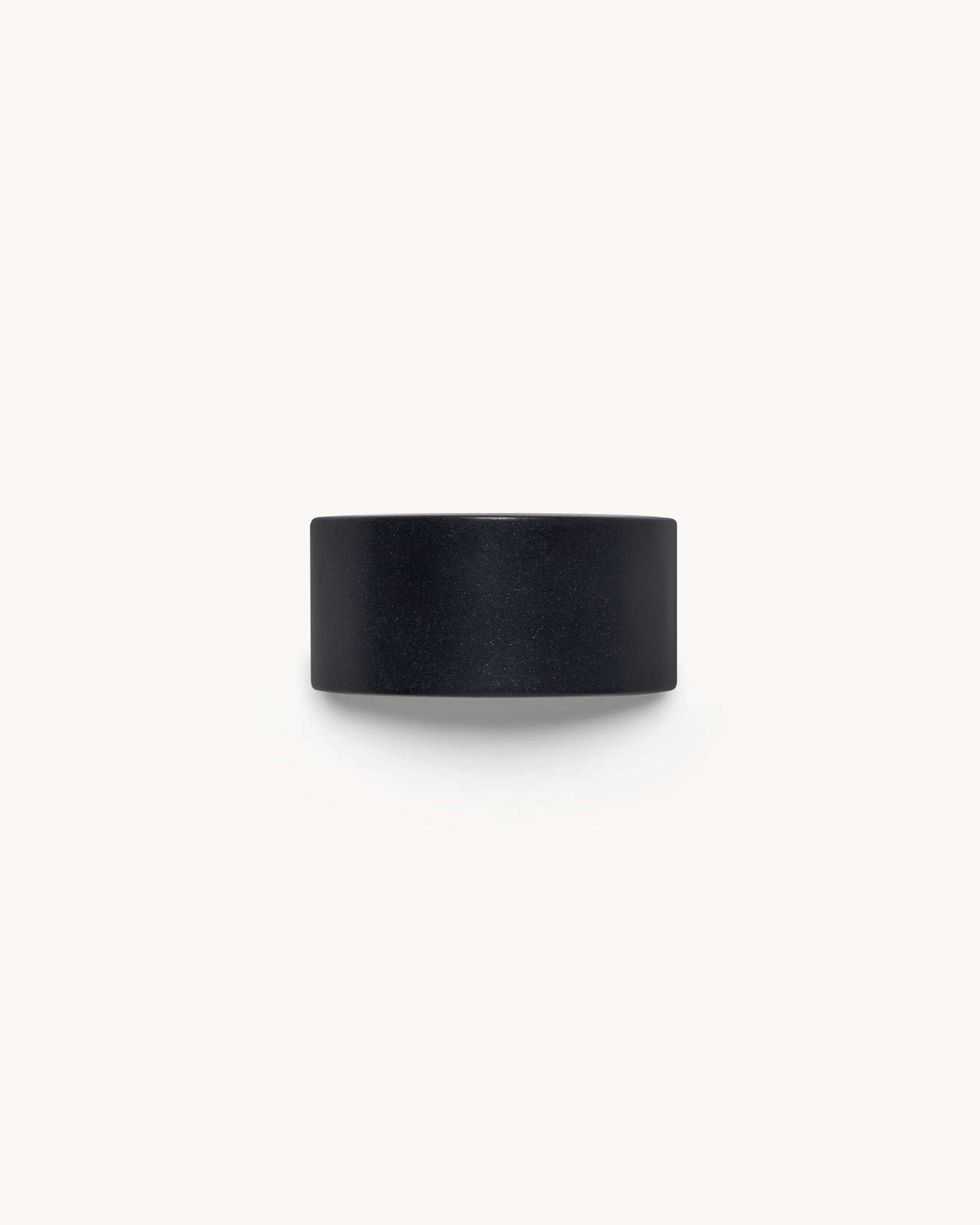 french-pony-barrette-in-black-matte-882723