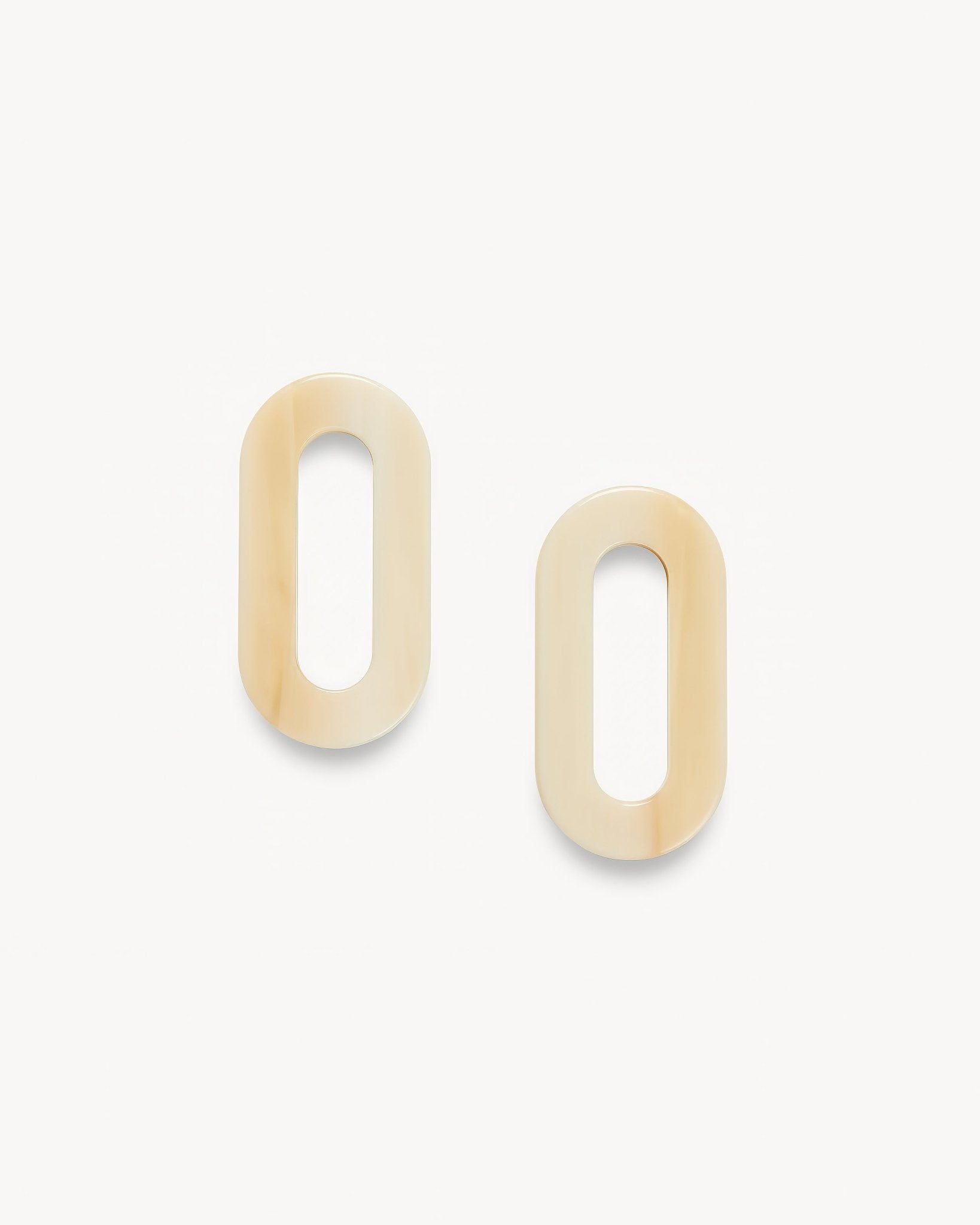 link-charms-in-alabaster-495620